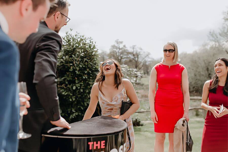 close-up magician in Stratford Upon Avon